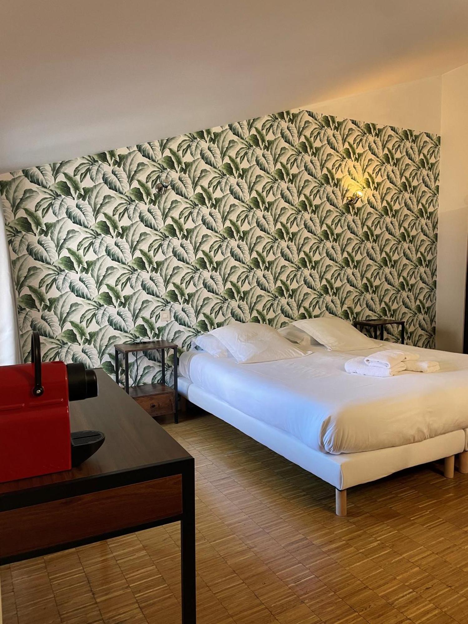 Hôtel De L'Horloge Auvillar Extérieur photo